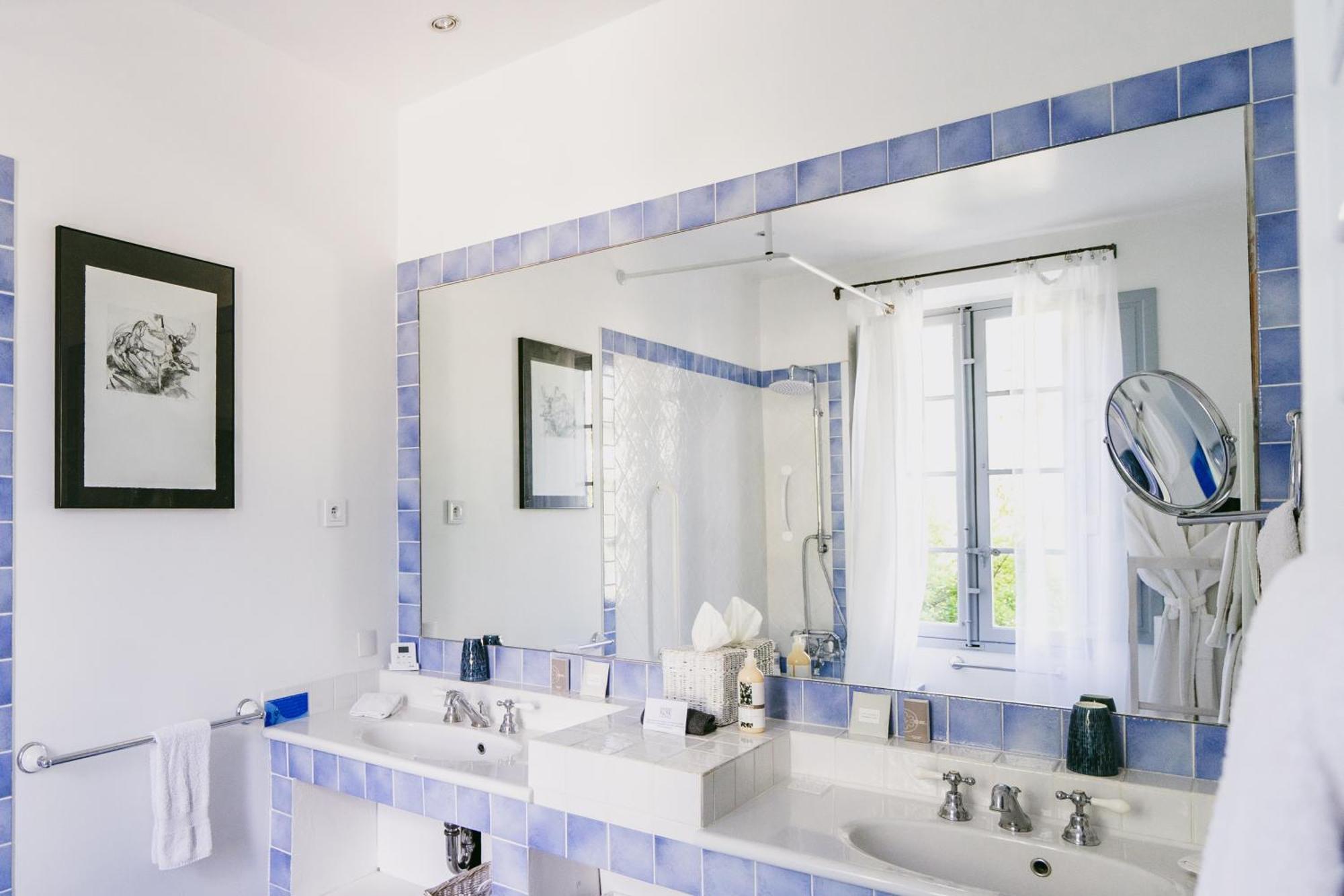 Bastide Rose Hotel Le Thor Buitenkant foto