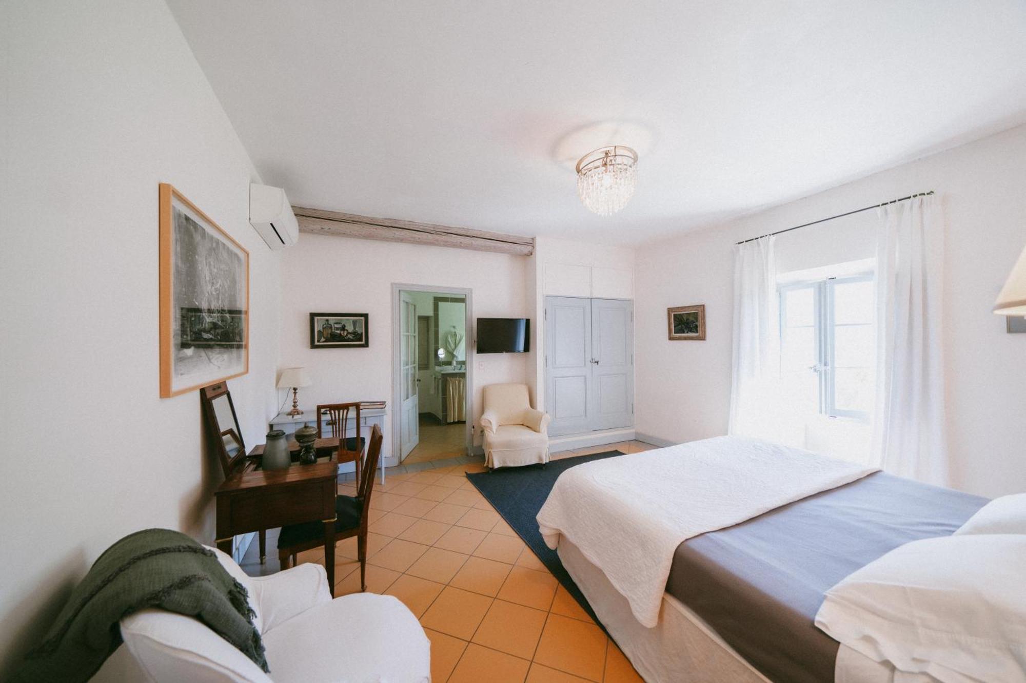 Bastide Rose Hotel Le Thor Buitenkant foto
